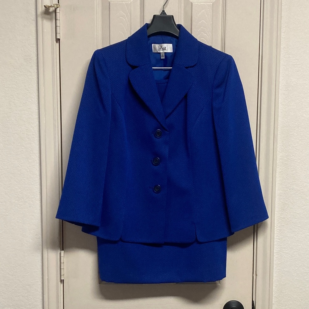 Le Suit Royal Blue Women's Skirt Suit Set size 10 suit
